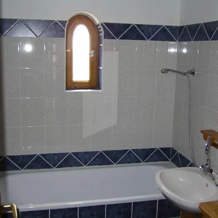 萨托温的哈兹酒店 招待所 蒂豪尼