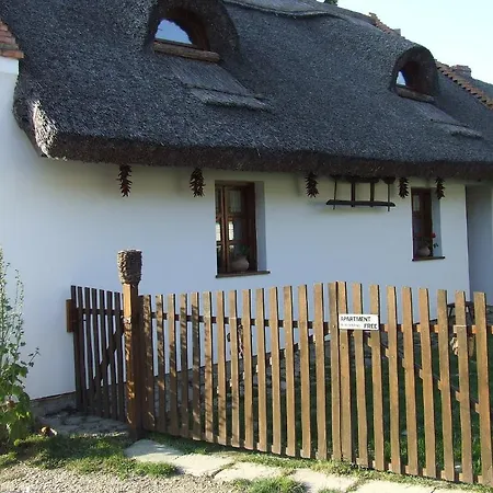 萨托温的哈兹酒店 招待所