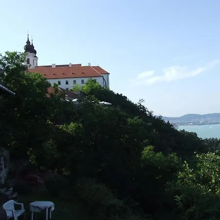 萨托温的哈兹酒店